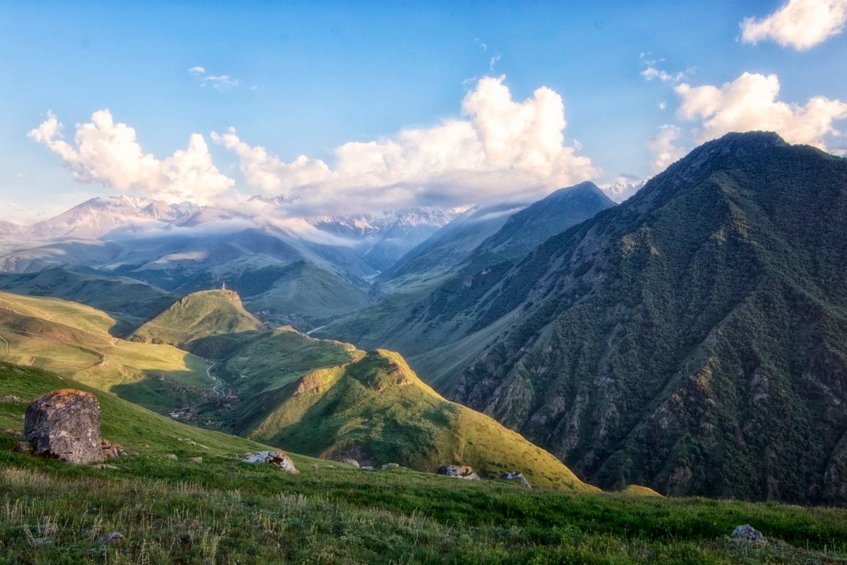Южная Осетия кавказский хребет